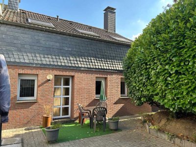Gemütliches "Knupserhäuschen" - 2-Zimmer-Maisonette im Hildener Süden