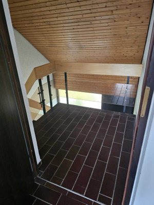 Ansprechende und gepflegte 3,5-Raum-DG-Wohnung mit Einbauküche in Wildberg