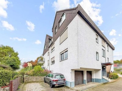 Große Erdgeschosswohnung mit Sonnenterrasse und 2 PKW-Stellplätze in Bad Soden am Taunus