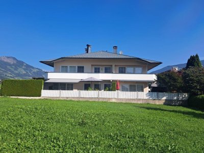 Moderne Landhaus-Villa in Golfplatznähe !