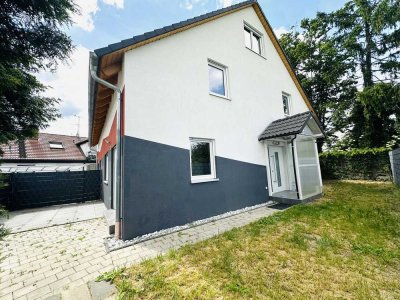 Moderne Doppelhaushälfte in ruhiger Lage – ideal für Familien, sofort bezugsfertig, provisionsfrei