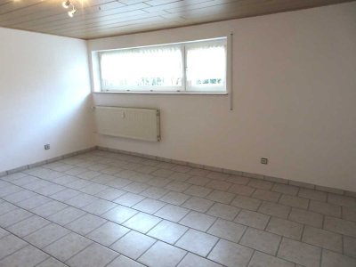 Gepflegte 1 ZKB mit Küche, ideal für Einzelperson oder Wochenendheimfahrer