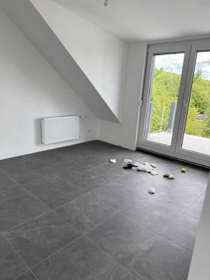 Fast fertig! Neubau-Erstbezug, schicke DG-Wohnung in Sankt Augustin - Menden