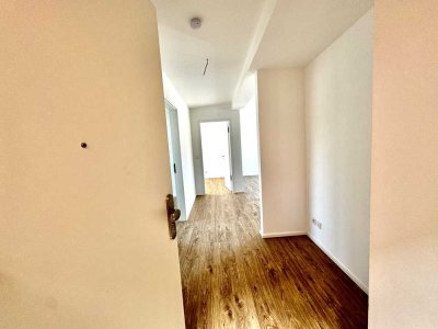 3-RM. NEW-BUILD TOP FLOOR (2024): TERRACE + FITTED KITCHEN (DISHWASHER) – NO ELEVATOR – VIDEO!