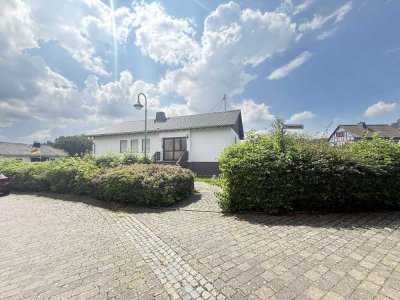 Schönes Einfamilienhaus mit viel Potenzial in Bogel