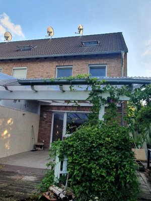 Klinkerträume in Bergheim-Oberaussem werden wahr! Wo das Sofa denkt: Hier will ich nie wieder weg!