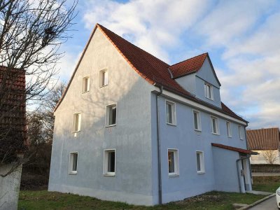 **Stark reduziert**Saniertes Zweifamilienhaus mit Ausbaupotential**