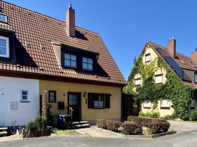 RESERVIERT — Gepflegte Doppelhaushälfte mit 4 Zimmern in Erlangen-Büchenbach