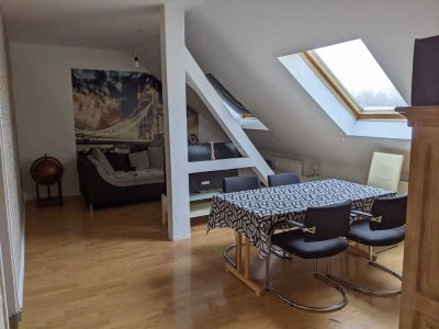 4-Zimmer-Dachgeschosswohnung in Oberhausen-Dümpten – Nähe Westfield Centro