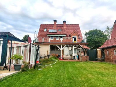 VORANKÜNDIGUNG !! Leben im Grünen – Zwei Wohneinheiten, ein Zuhause, unzählige Möglichkeiten