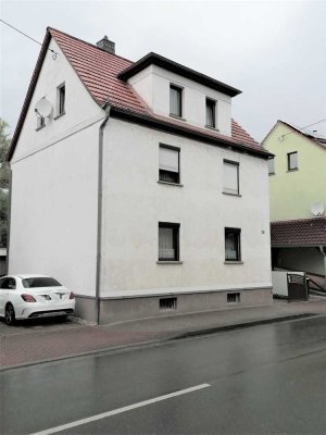Gepflegtes Zweifamilienhaus mit Keller, Garage u. Stellplatz mit parkähnlichem Garten und ...