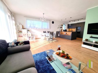 Projektstart für Ihr Traumhaus: Stilvolle Reihenhäuser mit Carport in begehrter Lage!