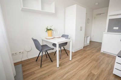 All Inclusive Mitten in Stuttgart: Möblierte Wohnung mit Gartenanlage und Tiefgaragenstellplatz