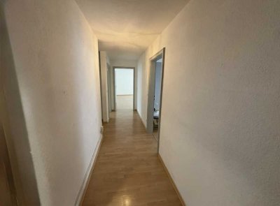 Helles & modernisiertes 3-Zimmerwohnung mit Terrasse und Garage in ruhiger Lage
