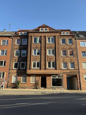 Moderne 3 Zimmer Altbauwohnung in Sanierung - ab Sofort
