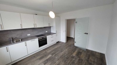 Großzügig geschnittene, helle 3 Zimmer Wohnung