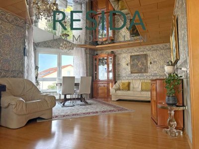 Charmante 4-Zi.-Whg. in Feldrandlage mit Atelier, Aufzug, Balkon, TG-Stellplatz & EBK