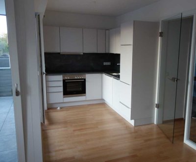 Schöne 1-Zimmer-Wohnung mit großem Balkon und EBK in Kolbermoor
