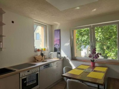 Vielseitiges Haus mit 10 Zimmern und zahlreichen Nutzungsmöglichkeiten