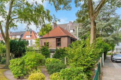 Bremen-Sebaldsbrück: Maisonettewohnung mit Doppelhauscharakter – gepflegt, mit Terrasse und Carport