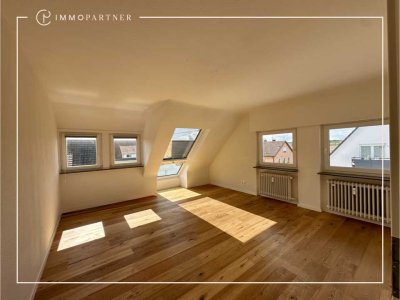 Sanierte, helle 3-Zi.-DG-Wohnung mit Cabriofenster & moderner EBK