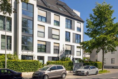Leverkusen-Opladen: 
Neuwertige 3-Zimmerwohnung mit Loggia, Tiefgaragenstellplatz und Topausstattun