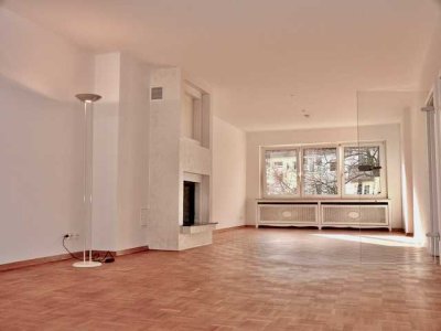 Südstadt Maschseenähe: Große 3-Zimmerwohnung mit Balkon und Einbauküche