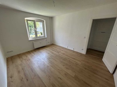 Frisch sanierte 2-Zimmer-Wohnung im Erdgeschoss!