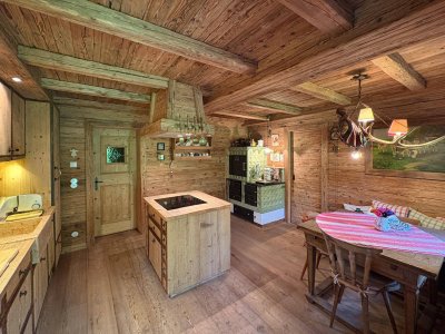 Bauernhaus mit schönem Panoramablick in absoluter Ruhelage ( 06401)
