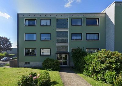 Schöne 2,5 Zimmer Wohnung in ruhiger Seitenstraße !