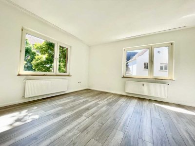 Renovierte 2-Zimmer-Wohnung im 2.OG