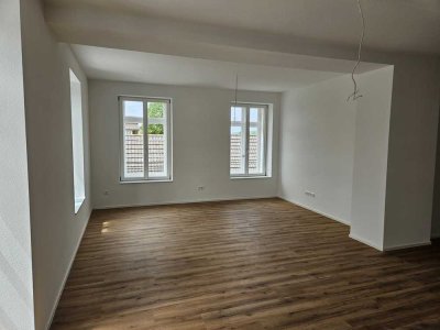 Exklusive 3-Zimmer-Wohnung im 2. OG mit Balkon in Dielheim