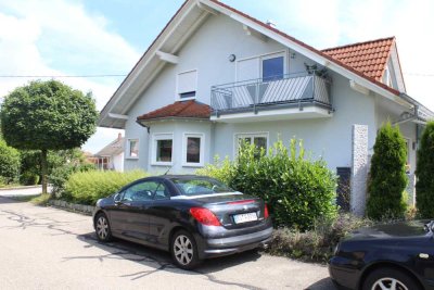 Schöne 2-Zimmer Wohnung mit Terrasse