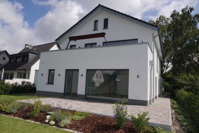 Exklusiv wohnen wie im eigenen Haus mit Garten und Garage in Bestlage im DO Süden