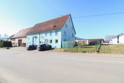 Ausbaupotenzial + großem Grundstück! Sofort wohlfühlen: 6-Zi.-EFH in Gunningen