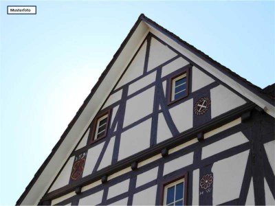 Provisionsfrei Zweifamilienhaus in 76689 Karlsdorf-Neuthard, Pfinzstr.