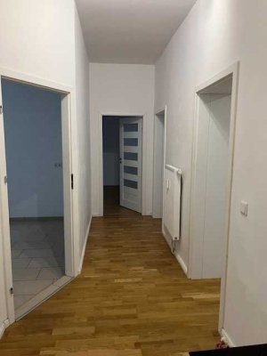 gepflegte 4- Zimmer- Wohnung zu vermieten
