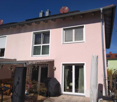 Gepflegtes Einfamilienhaus mit Garage in Rohrbach