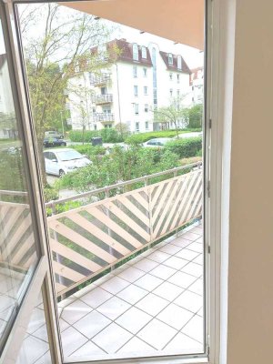 Attraktive 3-Zimmer-Wohnung im 1. Obergeschoss mit Balkon und PKW-Stellplatz"
