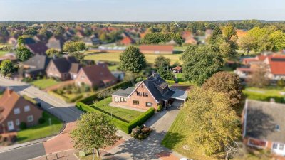 Vielfältig nutzbares Einfamilienhaus mit zusätzlichem Baugrundstück in zentraler Lage von Westerholt