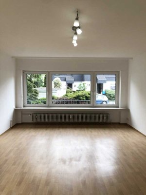 Helle, ruhige 3-Zimmer-Wohnung mit überdachtem Balkon und EBK