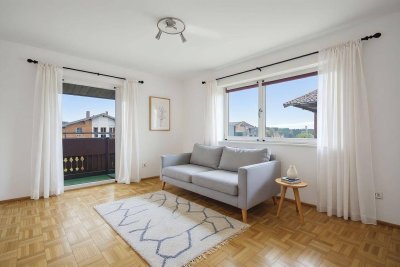 GEPFLEGTE 2/3-ZIMMER-WOHNUNG MIT BALKON UND ZWEI STELLPLÄTZEN IN LAMPRECHTSHAUSEN