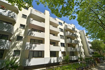 Geräumige 3 Zimmer Wohnung im Herzen von Steglitz!