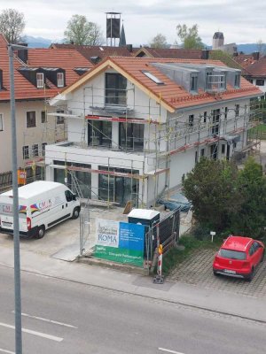 NEUBAU: 2-Zimmer-Maisonette-Wohnung mit Balkon in Holzkirchen