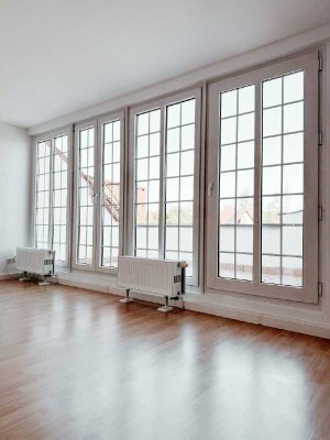 Helle Maisonette Wohnung , NEU SANIERT - mit tollem Ausblick