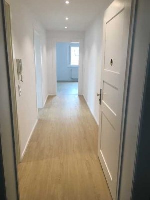 Neuwertige 2,5-Zimmer Whg. mit EBK nähe Lindaupark für max. 2 Personen zu vermieten