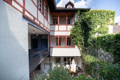 Mehrfamilienhaus mit 3 Wohneinheiten in der Weinheimer Altstadt - Rarität mit historischem Charme