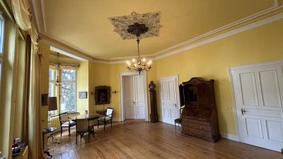 Stilvolle, imposante Villa in Ruhiglage des Musikerviertels
