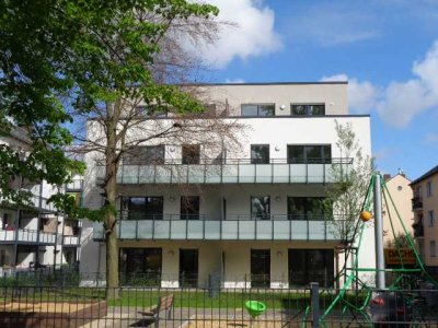 Schöne Neubau-Erdgeschosswohnung mit eigenem Garten und großer Terrasse!