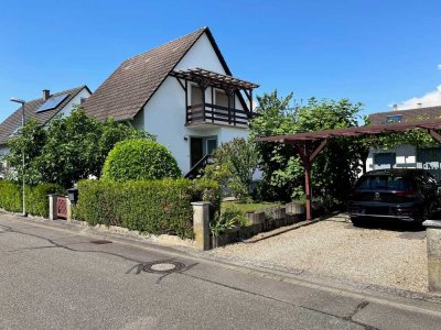 Freistehendes Einfamilienhaus mit sehr schönem Garten in Rheinau Diersheim